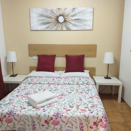 Picasso Apartamento Vecindario  Buitenkant foto