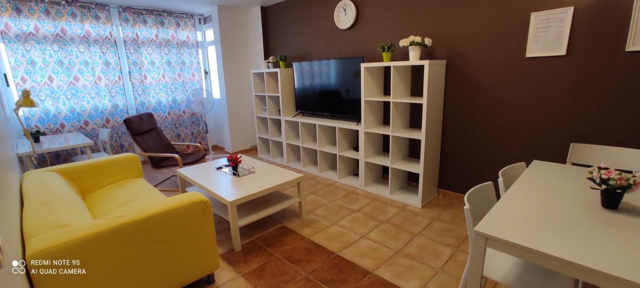 Picasso Apartamento Vecindario  Buitenkant foto